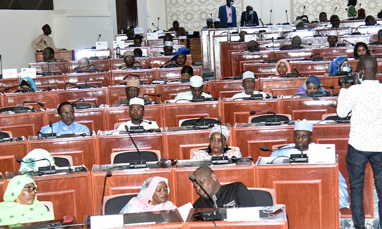 Les Conseillers Nationaux votent la création d&#039;une Commission Nationale chargée de l&#039;Organisation du Référendum Constitutionnel